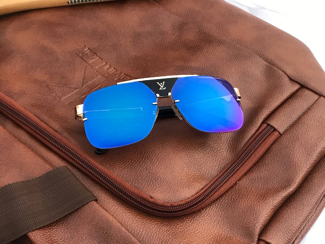 Alouis Vuittona Ea 5996 Blue Marcury