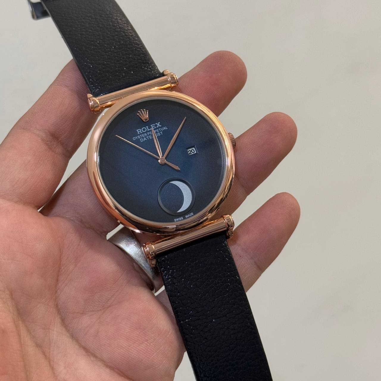 Arolexa Brown Moon Date Working  Quartz