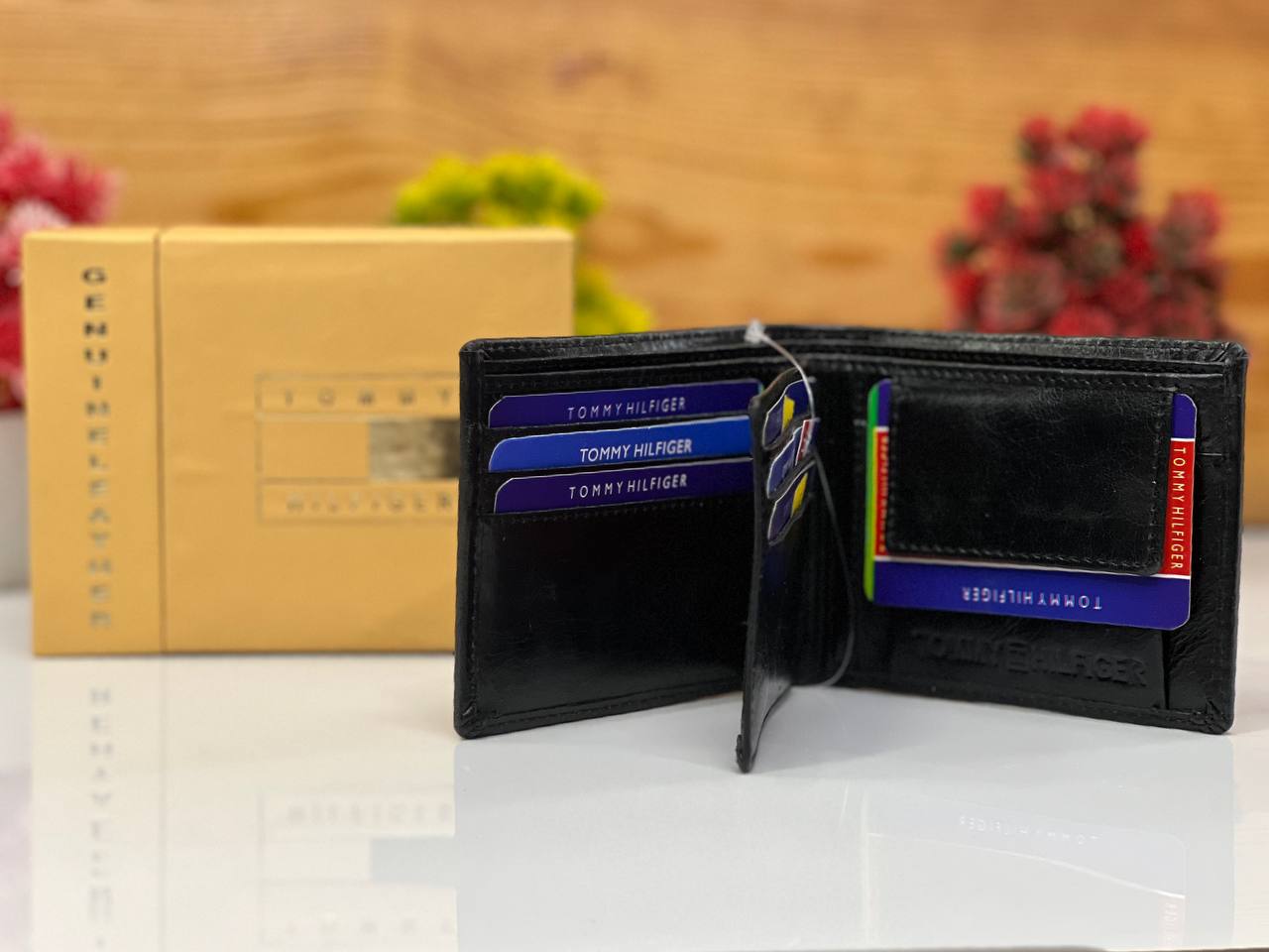 Atommy Hilfigera Genuine Leather Wallet Color Black